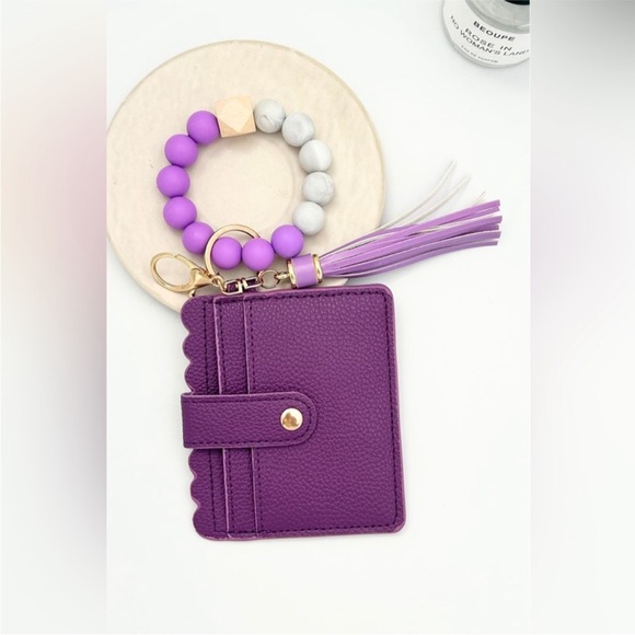 Zenana Outfitters Accessories - Zenana Wallet with Beaded Bracelet NEW